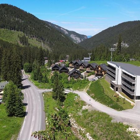 Apartment Yolo - 4 Person - Garage Parking - Ski In Ski Out Demanovska Dolina Bagian luar foto